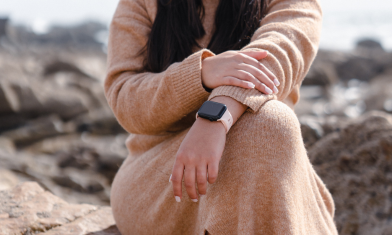 Apple_Watch_Series_11_vs._Pixel_Watch_4._Kt_ry_wybra_