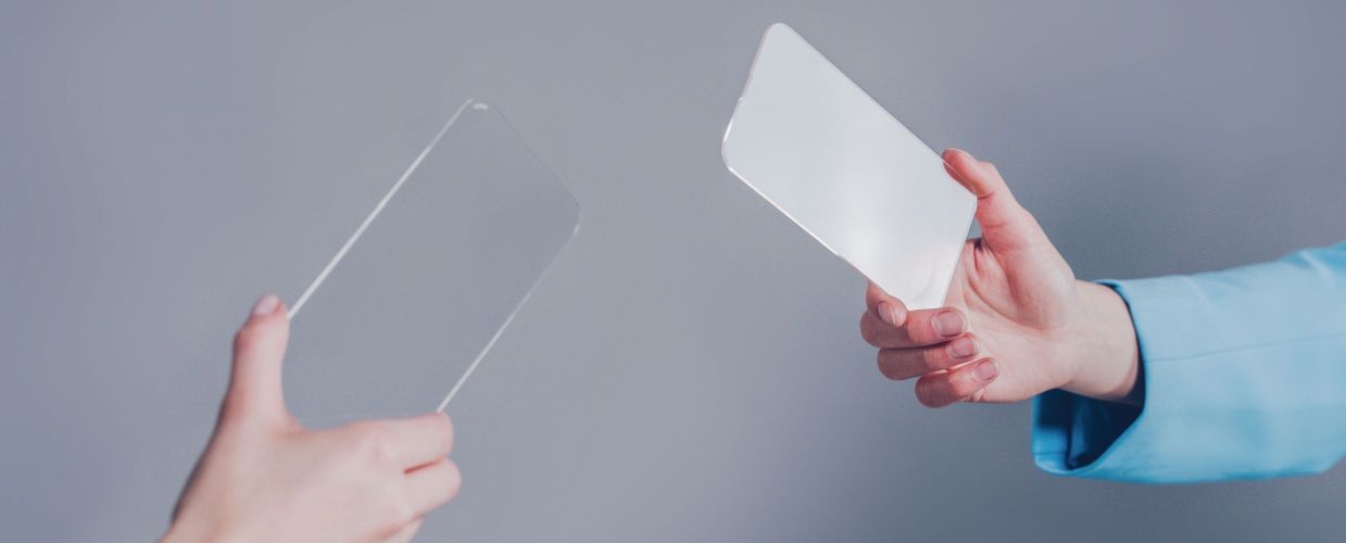 Folia hydrożelowa czy szkło hartowane – która ochrona ekranu sprawdzi się lepiej?