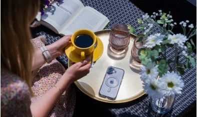 Etui, które nie żółknie: jak wybrać trwałe i przezroczyste etui na telefon?