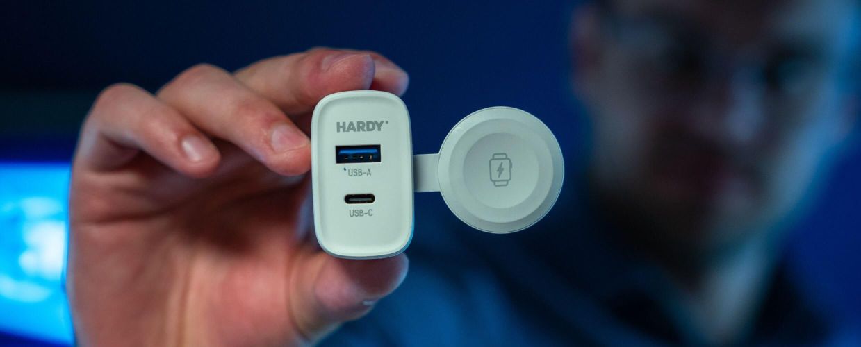 Jaka ładowarka do iPhone 16? Kompatybilność, moc i technologie ładowania