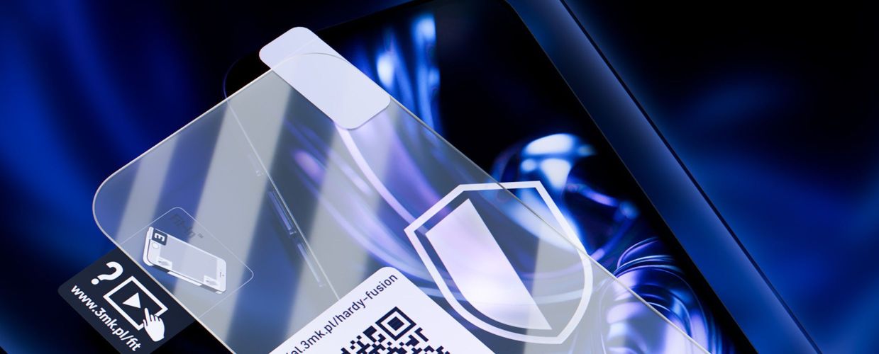 Jakie szkło na telefon hartowane czy hybrydowe?