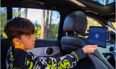 Jak zamontować tablet w samochodzie?