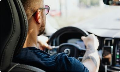 Jakie akcesoria do samochodu? Bezpieczeństwo, komfort i ochrona