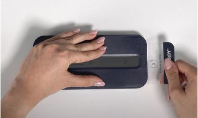 Szkło hartowane z ramką – co to jest i jak działa?