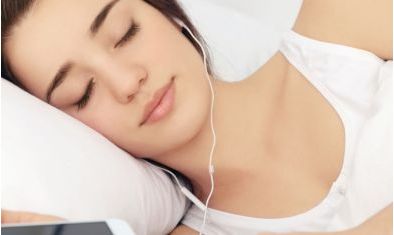 Czy szumu można słuchać przez słuchawki? Biały, różowy i brązowy - ryzyko i zalety