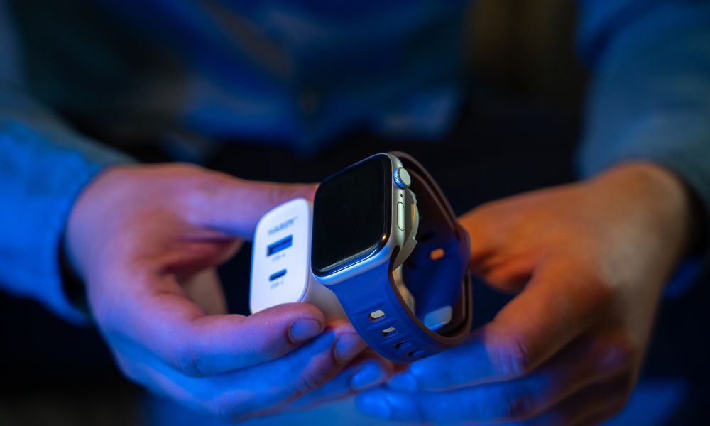 jaka_adowarka_do_iphone_16-2